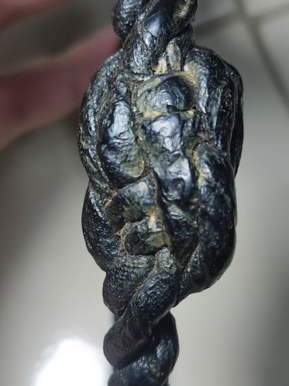 พิรอดแขน ลพ. ม่วง วัดบ้านทวน จ.กาญจนบุรี

 รูปที่ 16