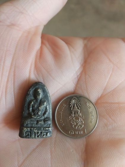 พระเนื้อว่านผสมพระเกศา(พระผงรูปเหมือนพระครูบาคำหล้า(พระเกจิ)(วัดป่าลาน)(พระชำรุด)(จังหวัดเชียงใหม่))พระบ้านพระเครื่องรางของมงคล รูปที่ 3