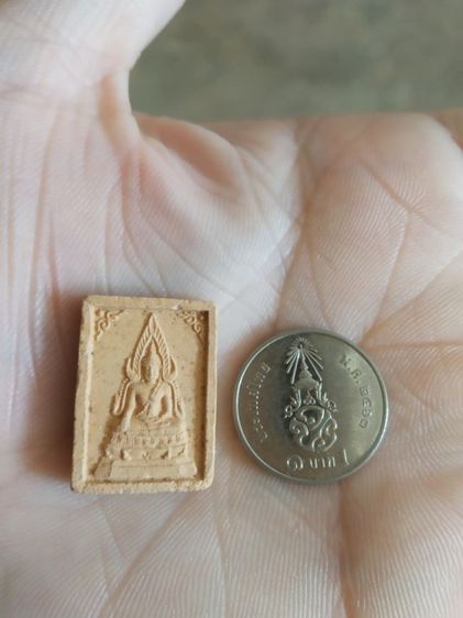 พระเนื้อผงพิมพ์เล็ก(พระพิมพ์พระพุทธชินราช(พระครูสมชายฐิตธัมโม)(วัดศรีสันต์ฑารามหรือวัดไผ่แปลกแม่)(จังหวัดสุพรรณบุรี))พระเครื่องรางของมงคล รูปที่ 11