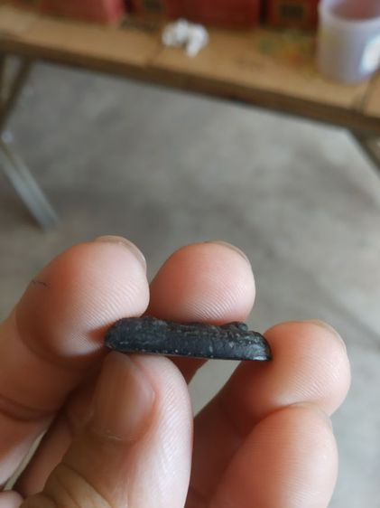 พระเนื้อผงใบลานผสมพระเกศาพิมพ์เล็ก(พระรูปเหมือนพระหลวงปู่ครูบาคำอ้าย(วัดโป่งเหนือ)(พระเกจิ)(จังหวัดเชียงราย)(รุ่นแรก))พระเครื่องรางของมงคล รูปที่ 14