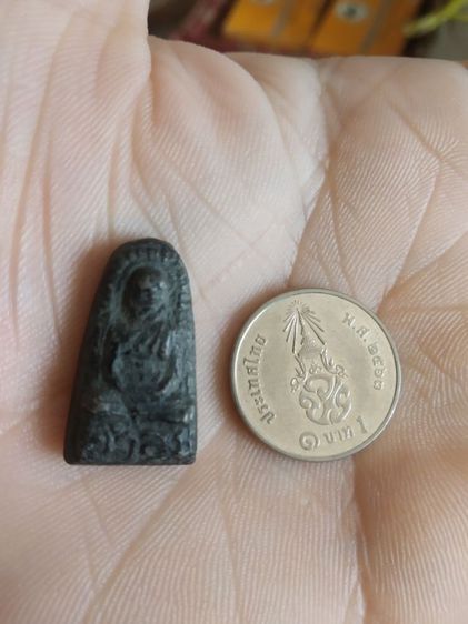 พระเนื้อผงใบลานผสมพระเกศาพิมพ์เล็ก(พระรูปเหมือนพระหลวงปู่ครูบาคำอ้าย(วัดโป่งเหนือ)(พระเกจิ)(จังหวัดเชียงราย)(รุ่นแรก))พระเครื่องรางของมงคล รูปที่ 5