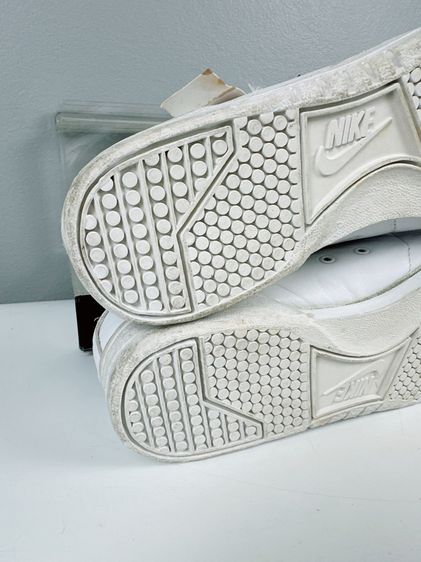 รองเท้า Nike Sz.9.5us43eu27.5cm งานวินเทจ สีขาวล้วน งานเก่าเก็บ ลิ้นรองเท้าลอก นอกนั้นสวย ใส่เที่ยวลำลองดี รูปที่ 5