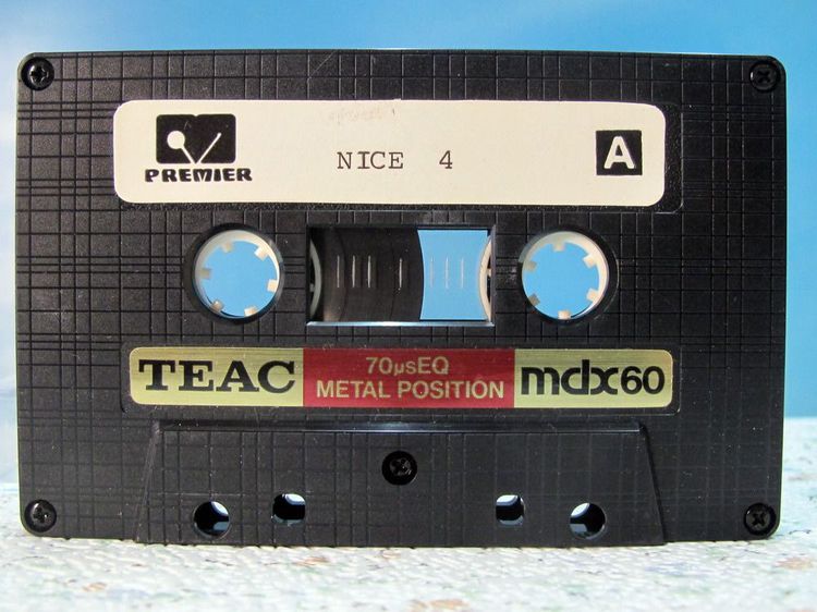 ตลับเทปเพลงสากล เนื้อเทปแบบ Metal Tape รูปที่ 15