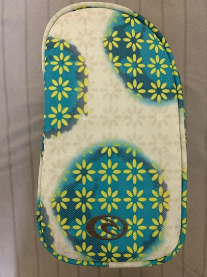RipCurl กระเป๋าเครื่องสำอางค์-อุปกรณ์อาบน้ำ สีขาวฟ้าลายดอกไม้ รูปที่ 3