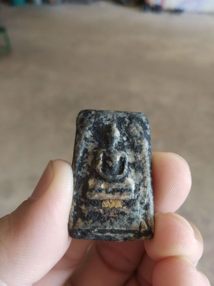 พระเนื้อผงผสมว่าน(พระพิมพ์พระสมเด็จหลังเรียบเนื้อออกสีดำปนขาว(080403)(ไม่ทราบพระเกจิที่สร้าง)(ไม่ทราบอายุ))พระบ้านพระเครื่องรางของมงคล รูปที่ 18