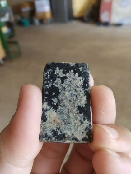 พระเนื้อผงผสมว่าน(พระพิมพ์พระสมเด็จหลังเรียบเนื้อออกสีดำปนขาว(080403)(ไม่ทราบพระเกจิที่สร้าง)(ไม่ทราบอายุ))พระบ้านพระเครื่องรางของมงคล รูปที่ 7