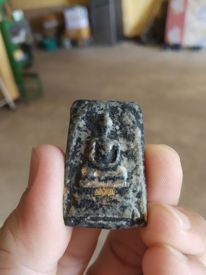 พระเนื้อผงผสมว่าน(พระพิมพ์พระสมเด็จหลังเรียบเนื้อออกสีดำปนขาว(080403)(ไม่ทราบพระเกจิที่สร้าง)(ไม่ทราบอายุ))พระบ้านพระเครื่องรางของมงคล รูปที่ 2