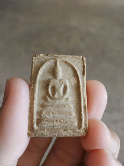 พระเนื้อว่านผสมผง(พระพิมพ์พระสมเด็จหลังเรียบ(080405)(ไม่ทราบพระเกจิที่สร้าง)(มีขอบแตกเล็กน้อย))พระบ้านพระเครื่องรางของมงคล รูปที่ 3