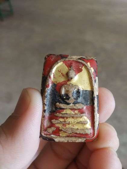 พระเนื้อว่านผสมผง(พระพิมพ์พระสมเด็จหลังเรียบลงรักชาดแดงและปิดทองเก่า(080408)(ไม่ทราบพระเกจิที่สร้าง))พระบ้านพระเครื่องรางของมงคล รูปที่ 4