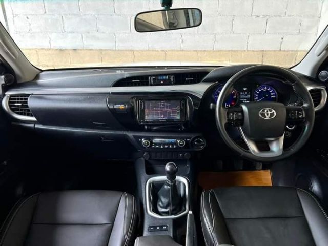 Toyota Hilux Revo 2019 2.8 G 4WD Pickup ดีเซล เกียร์ธรรมดา ขาว รูปที่ 4
