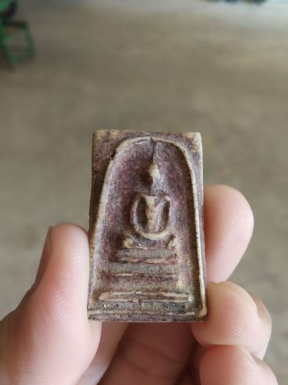 พระเนื้อผงผสมว่าน(พระพิมพ์พระสมเด็จหลังเรียบเนื้อออกสีน้ำตาลเข้มเล็กน้อย(080423)(ไม่ทราบพระเกจิที่สร้าง))พระบ้านพระเครื่องรางของมงคล รูปที่ 4