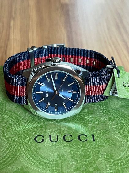 GUCCI GG2570 Black Dial 40 mm Navy and Red Nylon Watch YA142305 รูปที่ 8