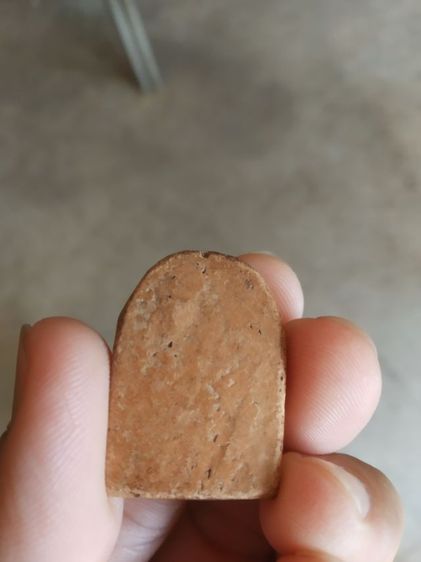 พระเนื้อดินเผา(พระพิมพ์พระซุ้มกอหลังเรียบเนื้อออกสีแดงส้ม(080471)(ไม่ทราบอายุและรุ่น)(ไม่ทราบพระเกจิที่สร้าง))พระบ้านพระเครื่องรางของมงคล รูปที่ 6