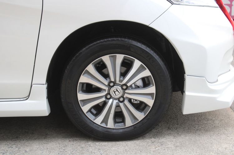 Honda Freed 2014 1.5 SE Utility-car เบนซิน ไม่ติดแก๊ส เกียร์อัตโนมัติ ขาว รูปที่ 3