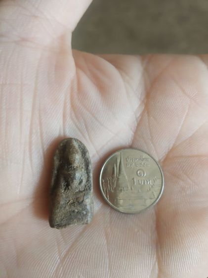 พระเนื้อดินพิมพ์เล็ก(พระพิมพ์พระรอดเนื้อสีน้ำตาลเข้มหลังเรียบ(ไม่ทราบพระเกจิที่สร้าง)(100401))พระบ้านพระเครื่องรางของมงคล รูปที่ 2