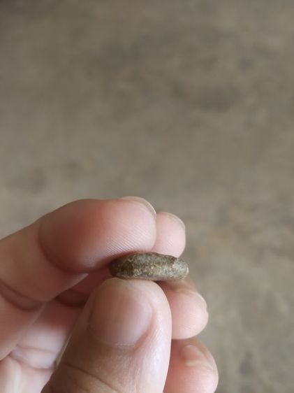 พระเนื้อดินผสมผงพิมพ์เล็ก(พระพิมพ์พระสมเด็จปิลันทน์หลังเรียบเนื้อสีน้ำตาลเข้ม(ไม่ทราบพระเกจิที่สร้าง)(ไม่ทราบอายุ)(100403))พระเครื่องของมงคล รูปที่ 17