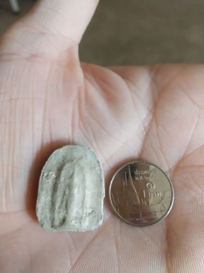 พระเนื้อว่านผสมผง(พระพิมพ์พระสมเด็จปิลันทน์เนื้อออกสีขาวเทาหลังเรียบ(ไม่ทราบอายุ)(ไม่ทราบพระเกจิที่สร้าง)(100405))พระเครื่องรางของมงคล รูปที่ 3