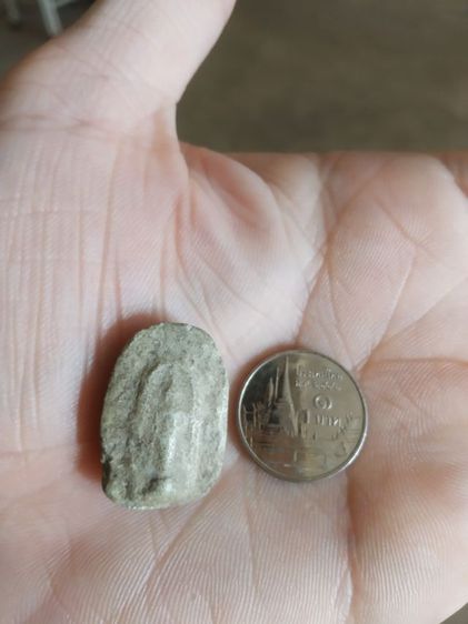 พระเนื้อดินผสมผงพิมพ์เล็ก(พระพิมพ์พระสมเด็จปิลันทน์หลังเรียบเนื้อออกสีเทาเล็กน้อย(ไม่ทราบอายุ)(ไม่ทราบพระเกจิที่สร้าง100406))พระเครื่องมงคล รูปที่ 3