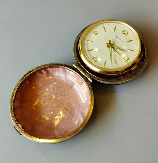 นาฬิกาปลุกพกพาแบบไขลาน Tokyo Clock Vintage alarm clock , ปี 1970's รูปที่ 8