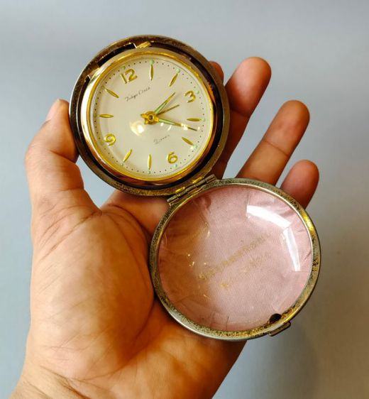 นาฬิกาปลุกพกพาแบบไขลาน Tokyo Clock Vintage alarm clock , ปี 1970's รูปที่ 7
