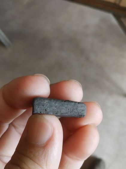 พระเนื้อว่านดำผสมผง(พระพิมพ์พระสมเด็จพิมพ์เล็กหลังเรียบ(สภาพไม่สวย)(100413)(ไม่ทราบพระเกจิที่สร้าง))พระบ้านพระเครื่องรางของมงคล รูปที่ 15