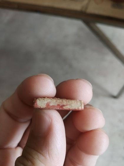 พระเนื้อผงพิมพ์เล็ก(พระสมเด็จพิมพ์คะแนนทรงครุฑหลังลายผ้า(ไม่ค่อยสวยเปื้อนหมึกสีแดง)(หลวงพ่อแฉ่ง)(วัดบางพัง)(จังหวัดนนทบุรี))พระเครื่องมงคล รูปที่ 13