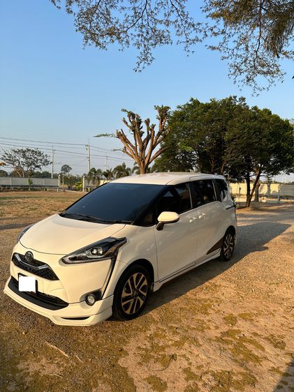 Toyota Sienta 2020 1.5 V Utility-car เบนซิน ไม่ติดแก๊ส เกียร์อัตโนมัติ ขาว รูปที่ 4