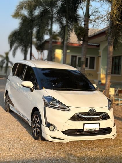 Toyota Sienta 2020 1.5 V Utility-car เบนซิน ไม่ติดแก๊ส เกียร์อัตโนมัติ ขาว