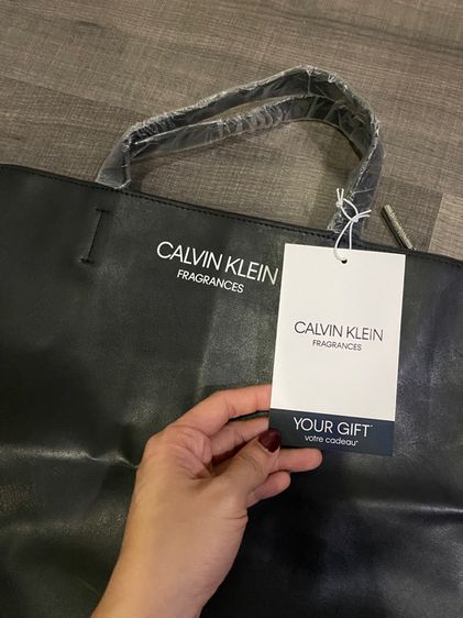 กระเป๋าถือ Calvin Klein รูปที่ 3