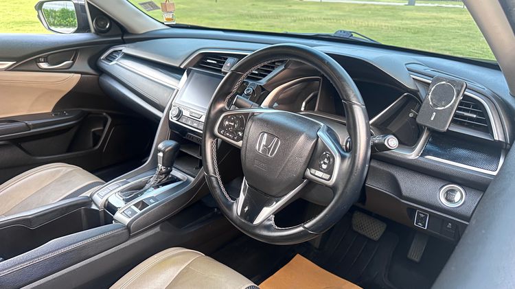 Honda Civic 2019 1.8 EL i-VTEC Sedan เบนซิน ไม่ติดแก๊ส เกียร์อัตโนมัติ ดำ รูปที่ 4