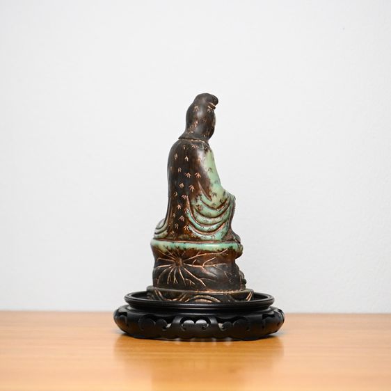 Green Gilt Carved Buddism Guanine Buddha Statue เจ้าแม่กวนอิมแกะสลัก วัสดุคล้ายเรซิ่น เก่ามีอายุ  รูปที่ 7