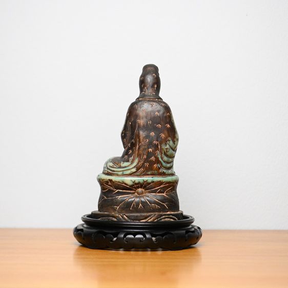 Green Gilt Carved Buddism Guanine Buddha Statue เจ้าแม่กวนอิมแกะสลัก วัสดุคล้ายเรซิ่น เก่ามีอายุ  รูปที่ 6