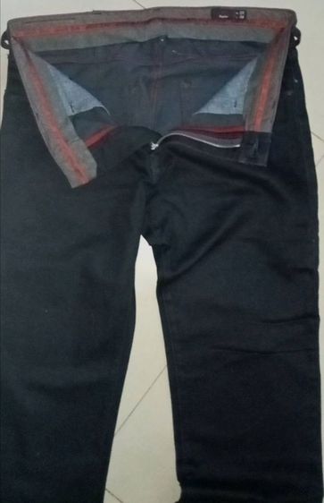 armani​ jeans​ j21​ ริมแดง​ เอว​ 33​ ผ้ายืด​ ยาว​ 42​ ขากว้าง​ 8" รูปที่ 3
