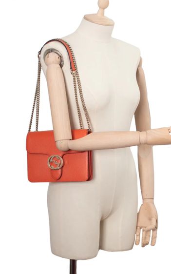 พร้อมส่ง 🔥Sale 17999🔥 ถูกกว่าเป๋าตังค์ Used Good Condition Gucci GG Interlocking Small Shoulder Bag มือ 2  มีรอยใช้งานทั่วไป สภาพสวย รูปที่ 3