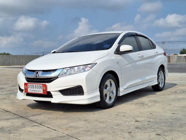 Honda City 2014 1.5 V Sedan เบนซิน ไม่ติดแก๊ส เกียร์อัตโนมัติ ขาว รูปที่ 1