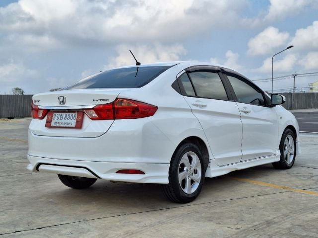 Honda City 2014 1.5 V Sedan เบนซิน ไม่ติดแก๊ส เกียร์อัตโนมัติ ขาว รูปที่ 3