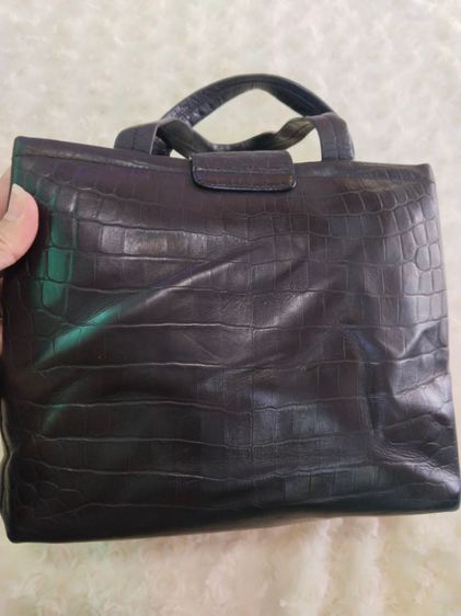 กระเป๋าถือหนังแท้สีดำ Ferragamo รูปที่ 11
