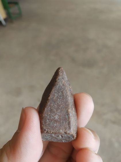 พระเครื่องเนื้อดิน(พระขุนแผนพิมพ์กลางสีน้ำตาลเข้มหลังเรียบ(ไม่ทราบพระเกจิที่สร้าง)(350437))พระบ้านพระเครื่องรางของมงคล รูปที่ 11