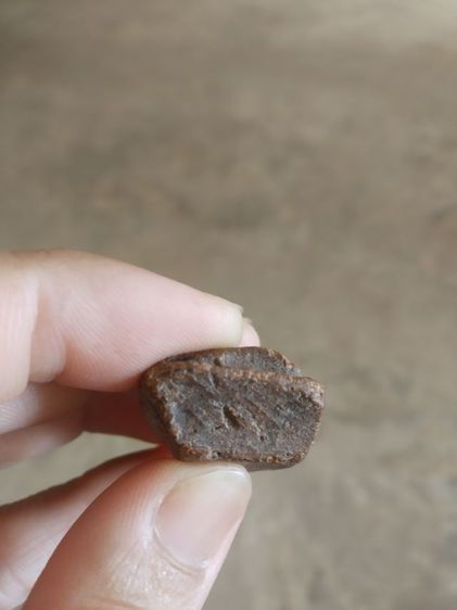 พระเครื่องเนื้อดิน(พระขุนแผนพิมพ์กลางสีน้ำตาลเข้มหลังเรียบ(ไม่ทราบพระเกจิที่สร้าง)(350437))พระบ้านพระเครื่องรางของมงคล รูปที่ 18