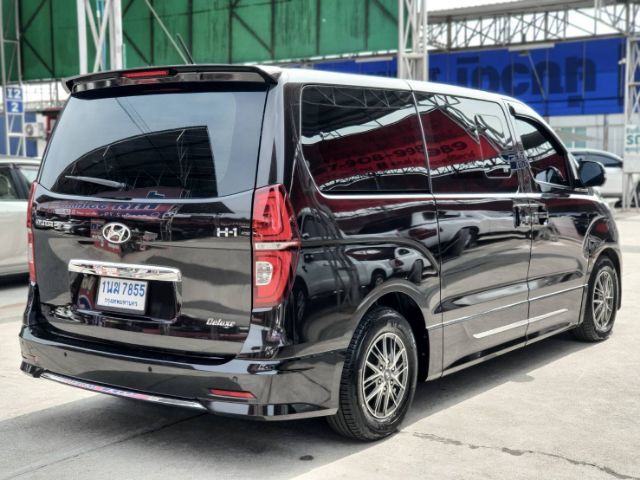 Hyundai H-1  2019 2.5 Grand Maesto Van ดีเซล ไม่ติดแก๊ส เกียร์อัตโนมัติ ดำ รูปที่ 3