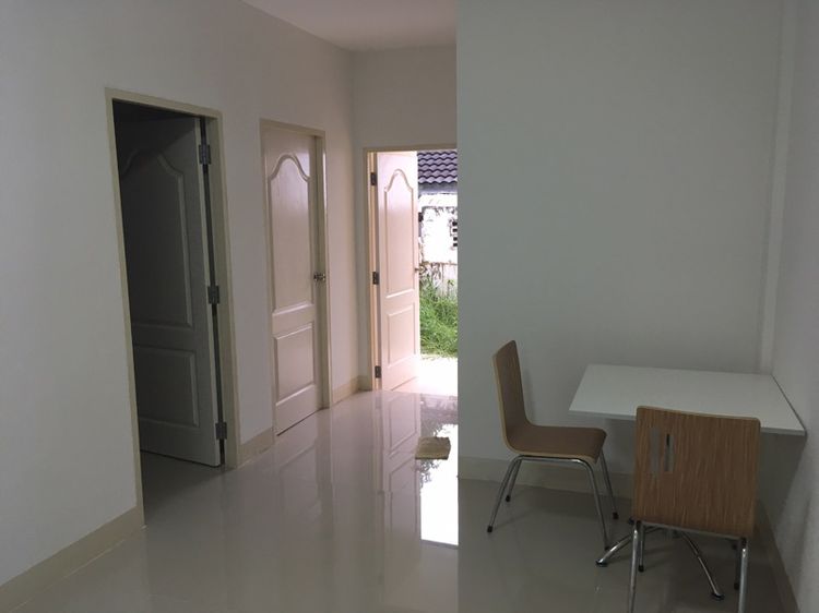 ทาวเฮาส์ ชั้นเดียว 2 ห้องนอน 1 ห้องน้ำ รูปที่ 2