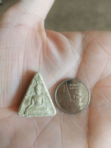 พระเนื้อว่านผสมผงพิมพ์เล็ก(พระพิมพ์พระนางพญาหลังเรียบ(ไม่ทราบพระเกจิที่สร้าง)(120401)(ไม่ทราบอายุและรุ่น))พระบ้านพระเครื่องรางของมงคล รูปที่ 4