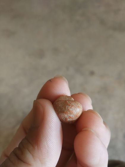 พระเนื้อดินพิมพ์เล็ก(พระพิมพ์พระพุทธมีลักษณะคล้ายกับเม็ดแตง(120405)(ไม่ทราบพระเกจิที่สร้าง)(ไม่ทราบรุ่นและอายุ))พระบ้านพระเครื่องรางของมงคล รูปที่ 17