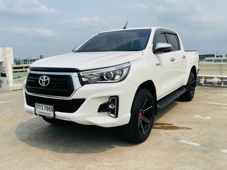 Toyota Hilux Revo 2018 2.4 Prerunner E Plus Pickup ดีเซล ไม่ติดแก๊ส เกียร์ธรรมดา ขาว