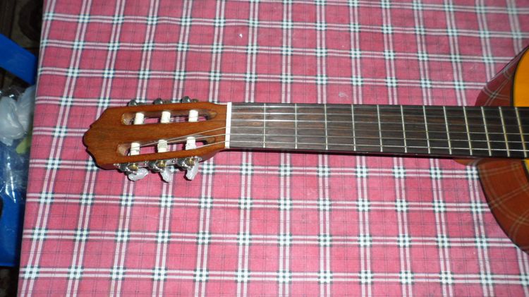 YAMAHA Classical Guitar กีตาร์คลาสสิค รุ่น CG102 รูปที่ 5
