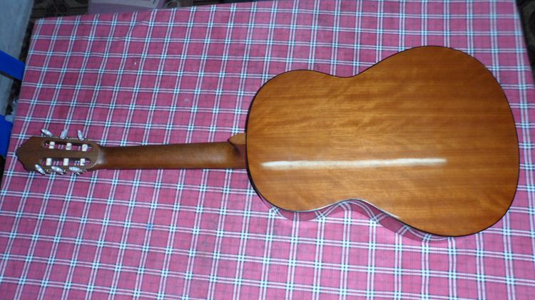 YAMAHA Classical Guitar กีตาร์คลาสสิค รุ่น CG102 รูปที่ 6