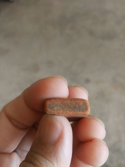 พระเนื้อดินเผา(พระพิมพ์พระซุ้มกอหลังเรียบเนื้อออกสีส้ม(ไม่ทราบพระเกจิที่สร้าง)(ไม่ทราบรุ่นและอายุ)(120411))พระบ้านพระเครื่องรางของมงคล รูปที่ 16