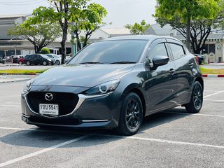 Mazda 2 1.3 Skyactiv-G S Sports  ซื้อรถผ่านไลน์ รับฟรีบัตรเติมน้ำมัน K01612