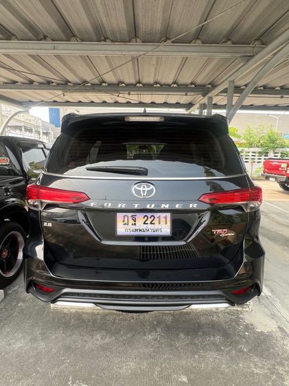 Toyota Fortuner 2019 2.8 TRD Sportivo Utility-car ดีเซล ไม่ติดแก๊ส เกียร์อัตโนมัติ ดำ รูปที่ 3