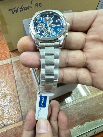 นาฬิกา seiko chronograph ซื้อมายังไม่ได้ใช้ครับมีครบทั้งกล่องและใบรับประกัน สนใจต่อรองราคาได้ครับนิดนึง รูปที่ 2